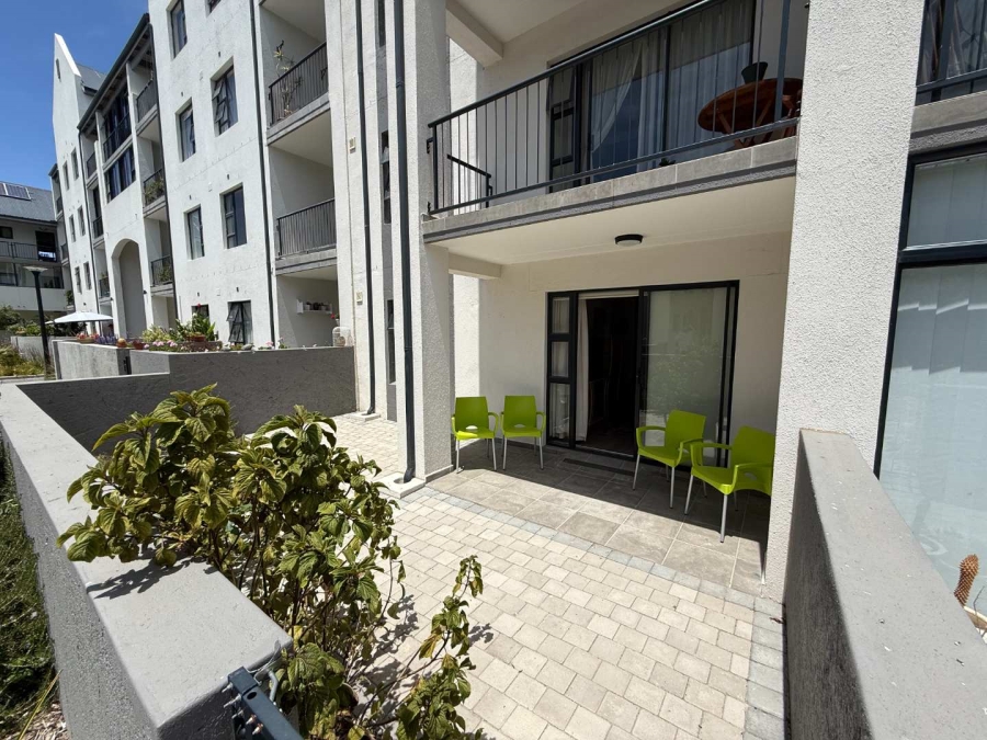 2 Bedroom Property for Sale in Buhrein Western Cape